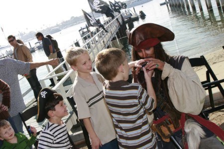 pirate treasure hunt for childrens pirate theme birthday party