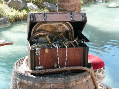 Set decoration for special events, pirate props - event design services